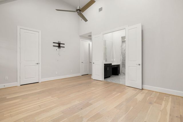 5306 S Capitol Street, Houston, TX 77023