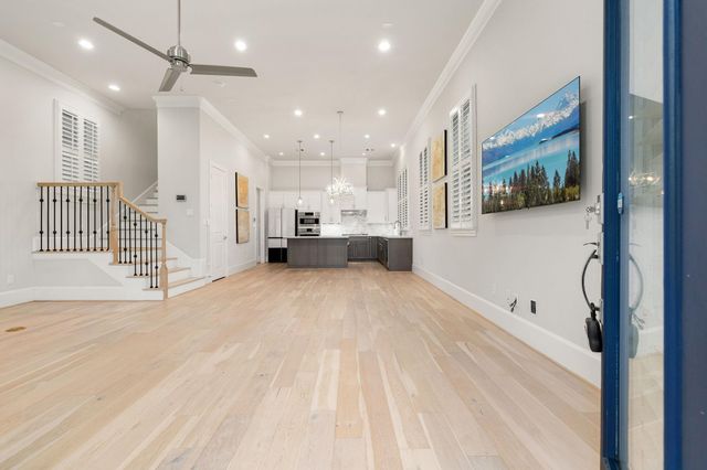 5306 S Capitol Street, Houston, TX 77023