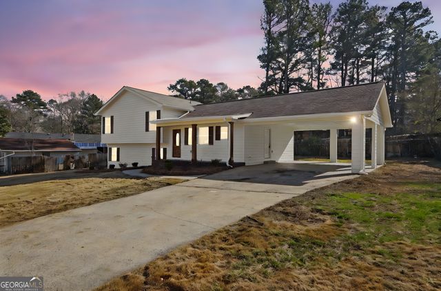 2120 Knighton Drive, South Fulton, GA 30349