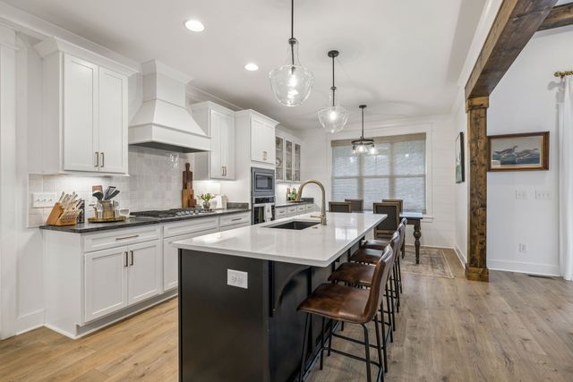 1827 Rhonda Dr, Christiana, TN 37037