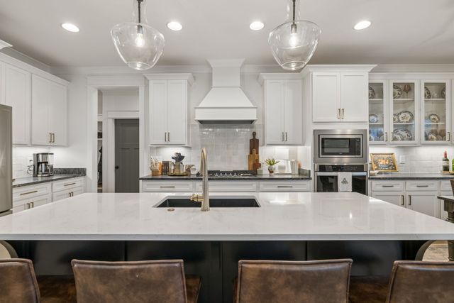 1827 Rhonda Dr, Christiana, TN 37037