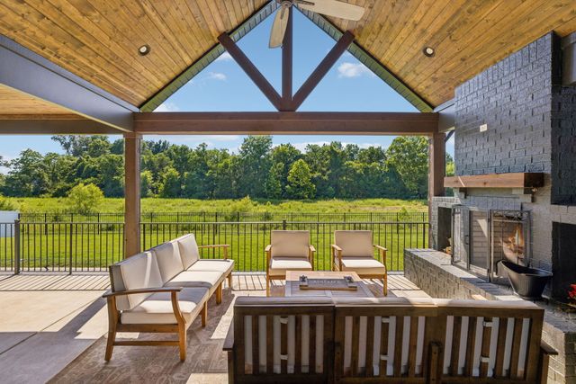 1827 Rhonda Dr, Christiana, TN 37037