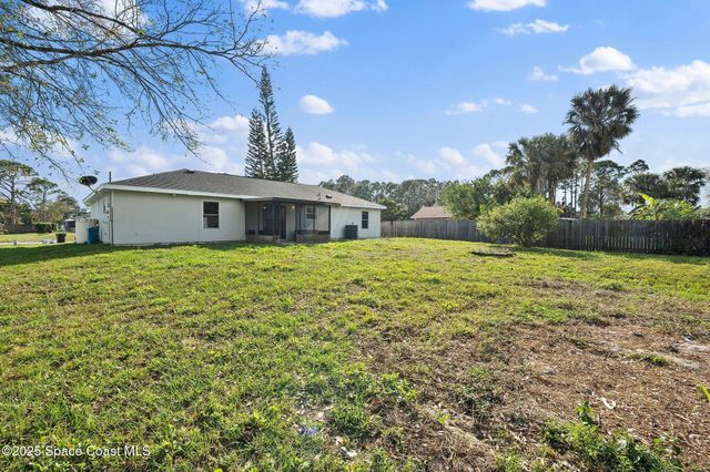 1365 Defender Street NW, Palm Bay, FL 32907