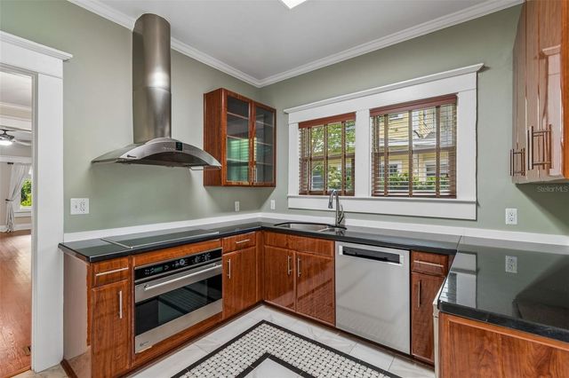 1107 W HORATIO STREET, Tampa, FL 33606