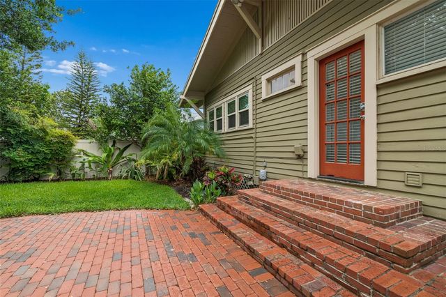 1107 W HORATIO STREET, Tampa, FL 33606