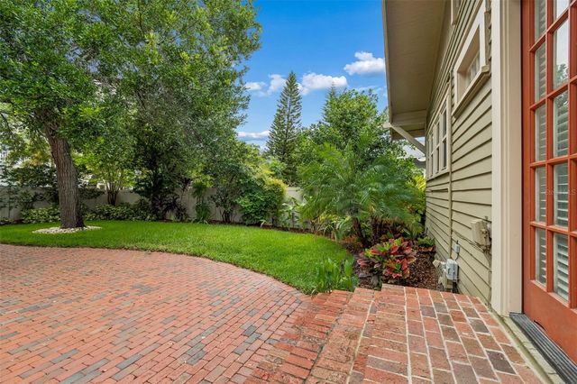 1107 W HORATIO STREET, Tampa, FL 33606