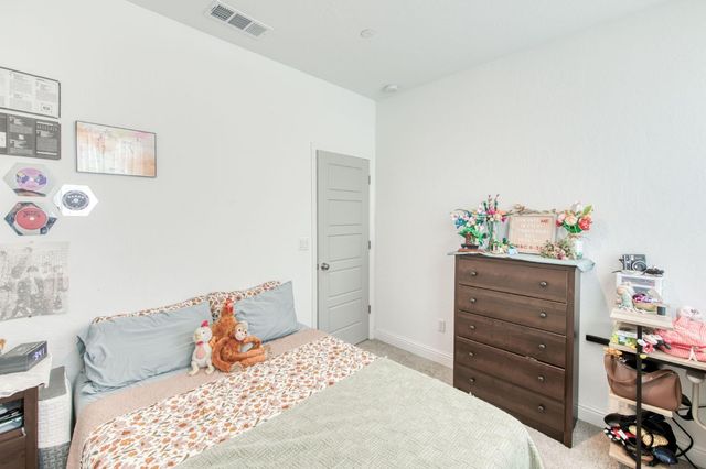 7063 W Twain Avenue, Fresno, CA 93723