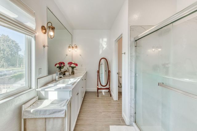 7063 W Twain Avenue, Fresno, CA 93723