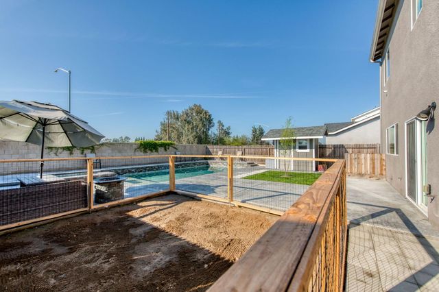 7063 W Twain Avenue, Fresno, CA 93723