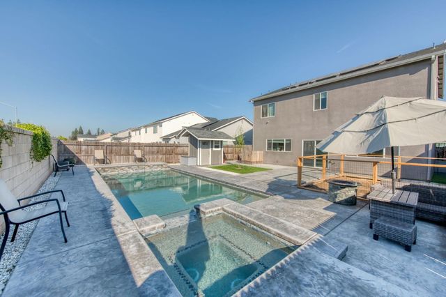 7063 W Twain Avenue, Fresno, CA 93723