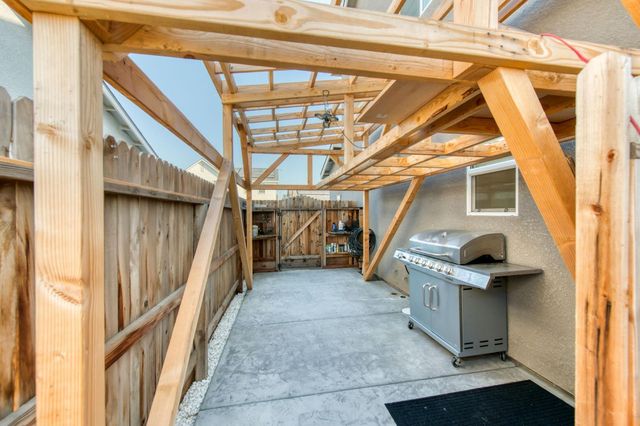 7063 W Twain Avenue, Fresno, CA 93723