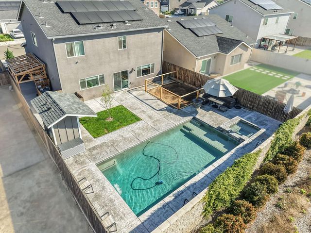 7063 W Twain Avenue, Fresno, CA 93723