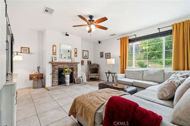 18332 Cayenne, San Bernardino, CA 92407