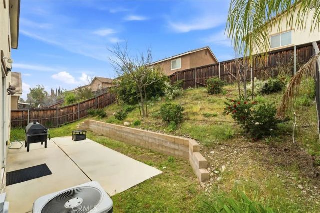 18332 Cayenne, San Bernardino, CA 92407