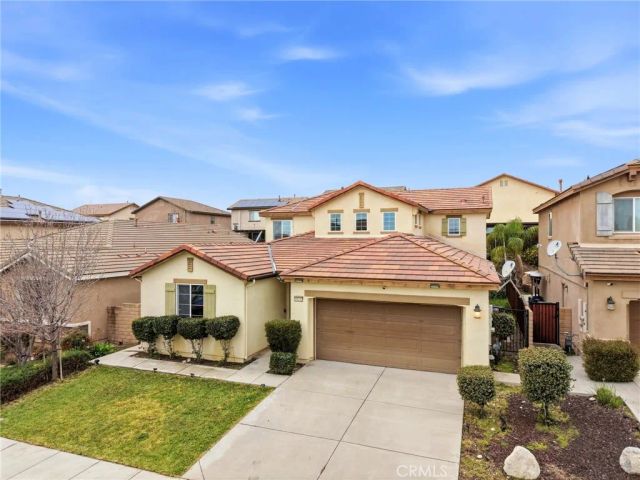 18332 Cayenne, San Bernardino, CA 92407