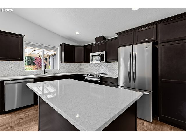 271 LA CASA St, Eugene, OR 97402