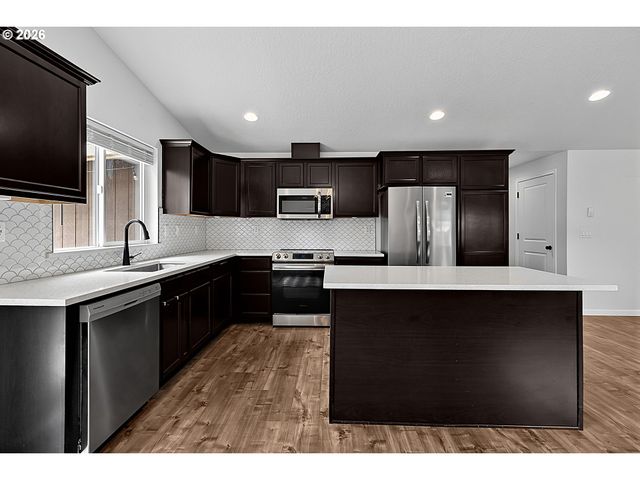 271 LA CASA St, Eugene, OR 97402
