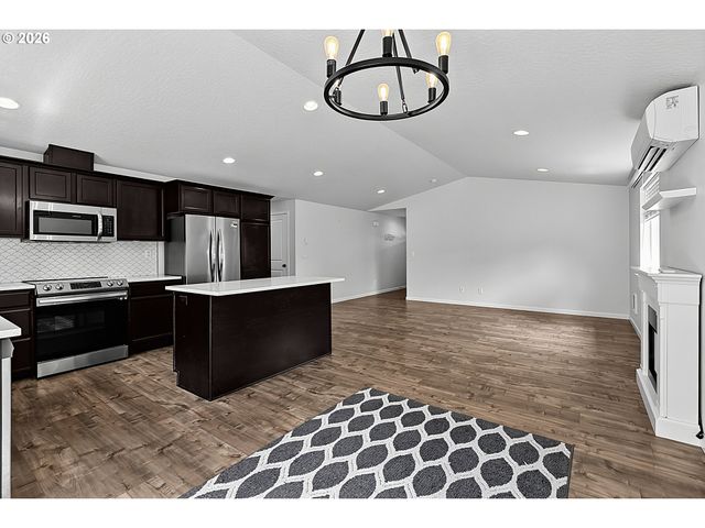 271 LA CASA St, Eugene, OR 97402