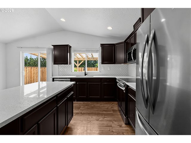 271 LA CASA St, Eugene, OR 97402