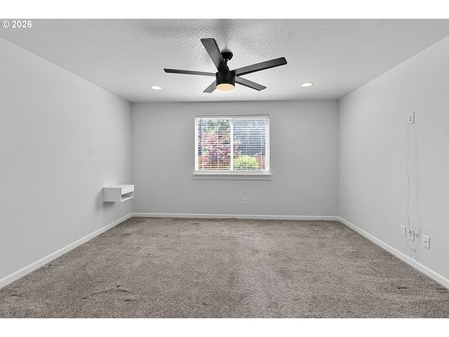 271 LA CASA St, Eugene, OR 97402