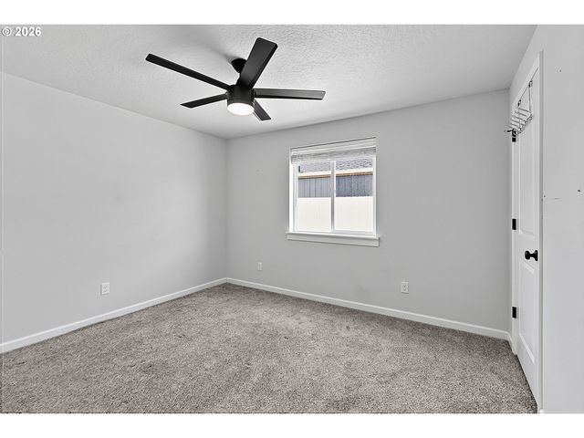 271 LA CASA St, Eugene, OR 97402