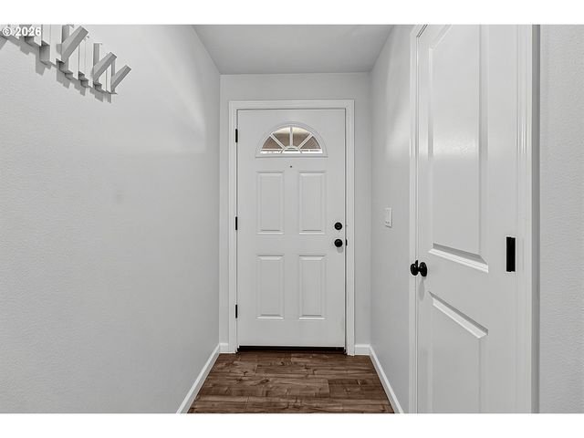 271 LA CASA St, Eugene, OR 97402