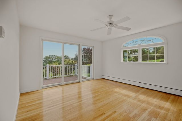 139 Lambie Circle, Portsmouth, RI 02871