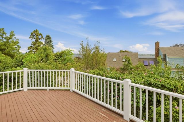 139 Lambie Circle, Portsmouth, RI 02871