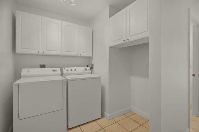 139 Lambie Circle, Portsmouth, RI 02871