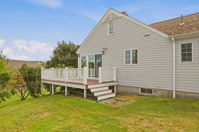 139 Lambie Circle, Portsmouth, RI 02871