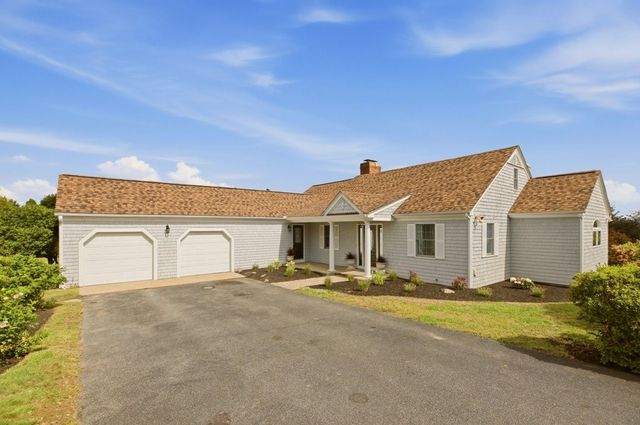 139 Lambie Circle, Portsmouth, RI 02871