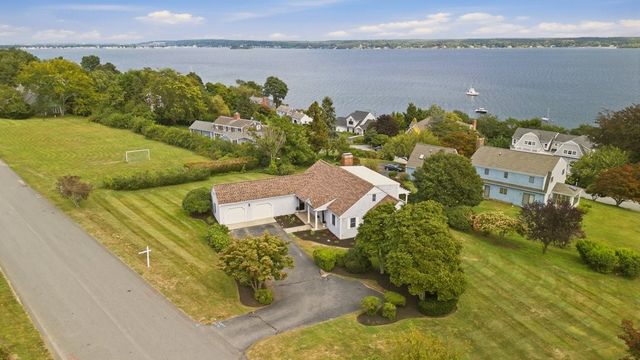 139 Lambie Circle, Portsmouth, RI 02871