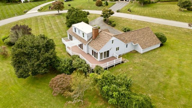 139 Lambie Circle, Portsmouth, RI 02871
