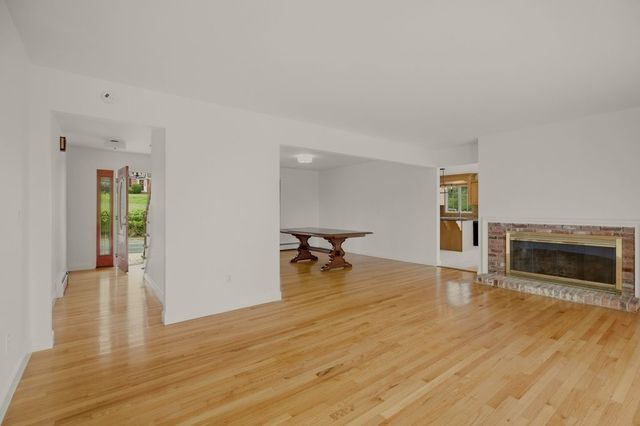 139 Lambie Circle, Portsmouth, RI 02871