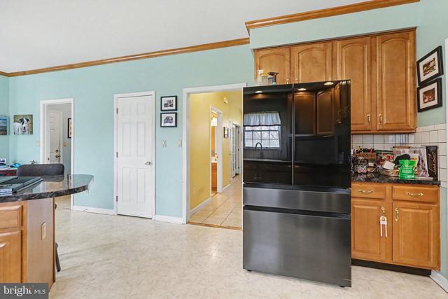 111 KOCH LN, Harrisburg, PA 17112