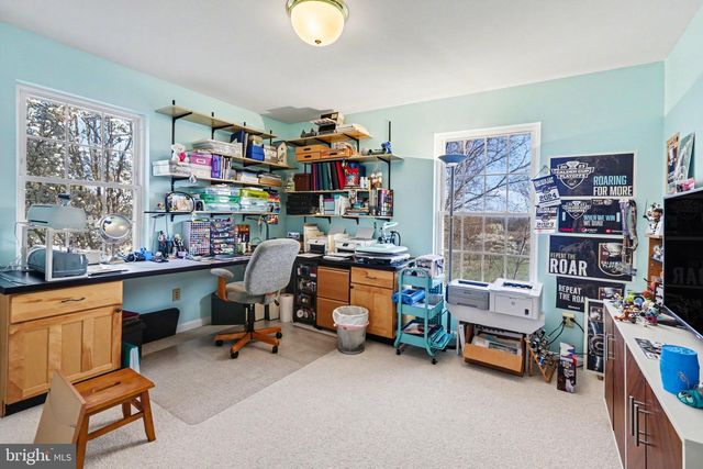 111 KOCH LN, Harrisburg, PA 17112