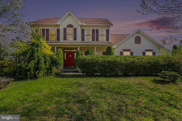 111 KOCH LN, Harrisburg, PA 17112
