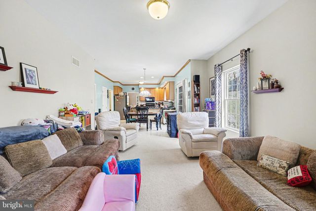 111 KOCH LN, Harrisburg, PA 17112