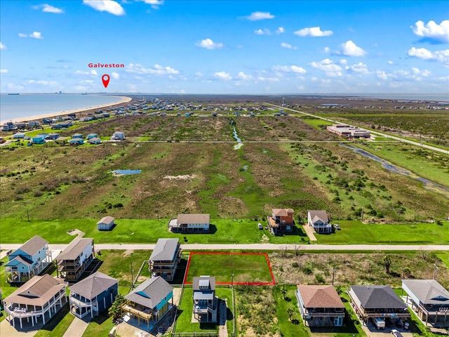 938 Melody Lane, Crystal Beach, TX 77650