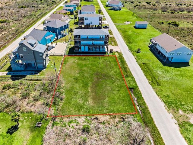 938 Melody Lane, Crystal Beach, TX 77650