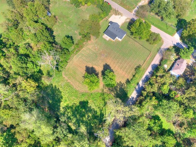 2705 Valley Drive, Choctaw, OK 73020