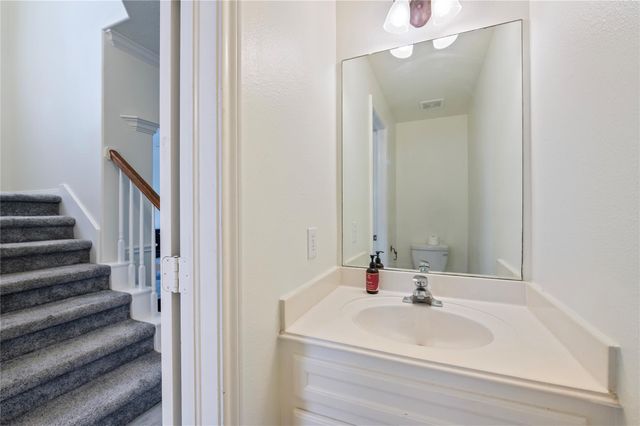 2060 Glencove Drive, Seabrook, TX 77586