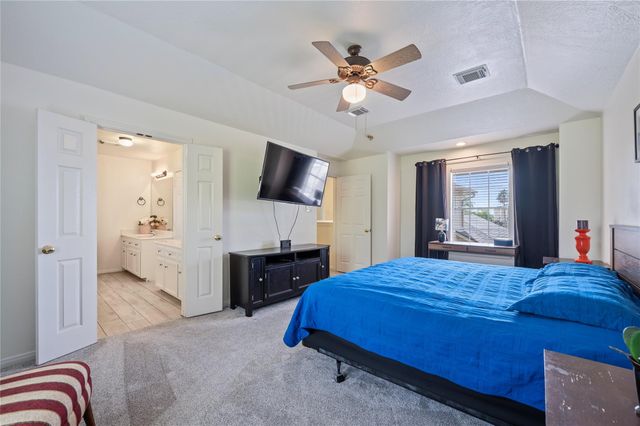 2060 Glencove Drive, Seabrook, TX 77586