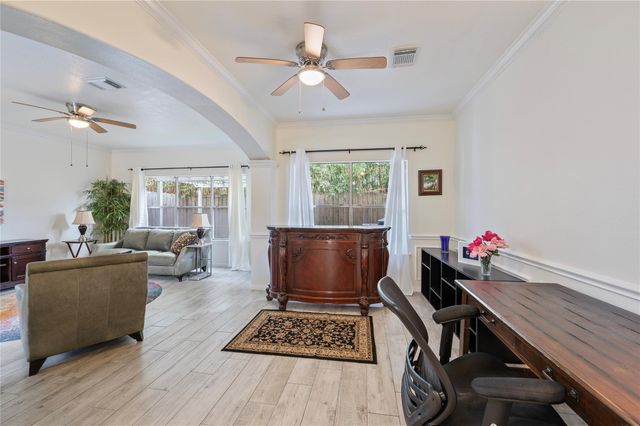 2060 Glencove Drive, Seabrook, TX 77586