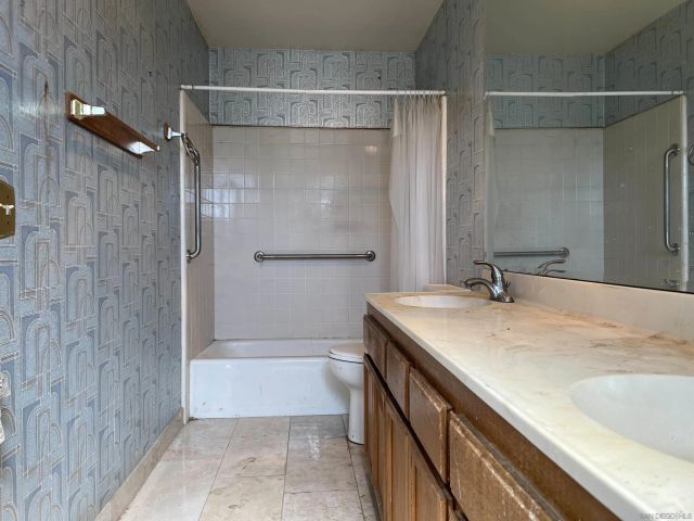 16333 Oak Springs Drive, Ramona, CA 92065