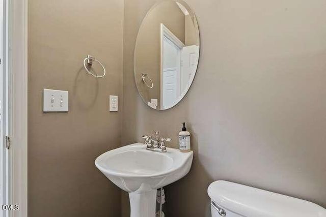 401 Peachtree Point Court 401, Cary, NC 27513