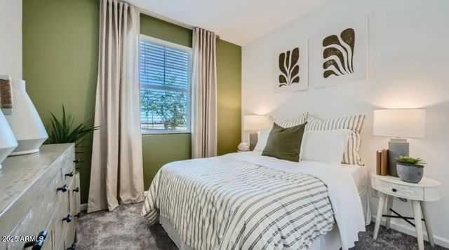 17320 W GRAY FOX Trail, Surprise, AZ 85387