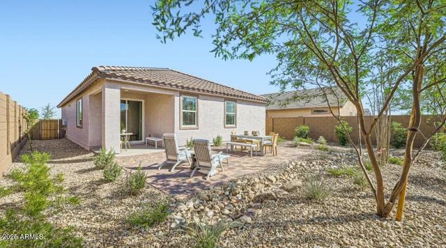 17320 W GRAY FOX Trail, Surprise, AZ 85387