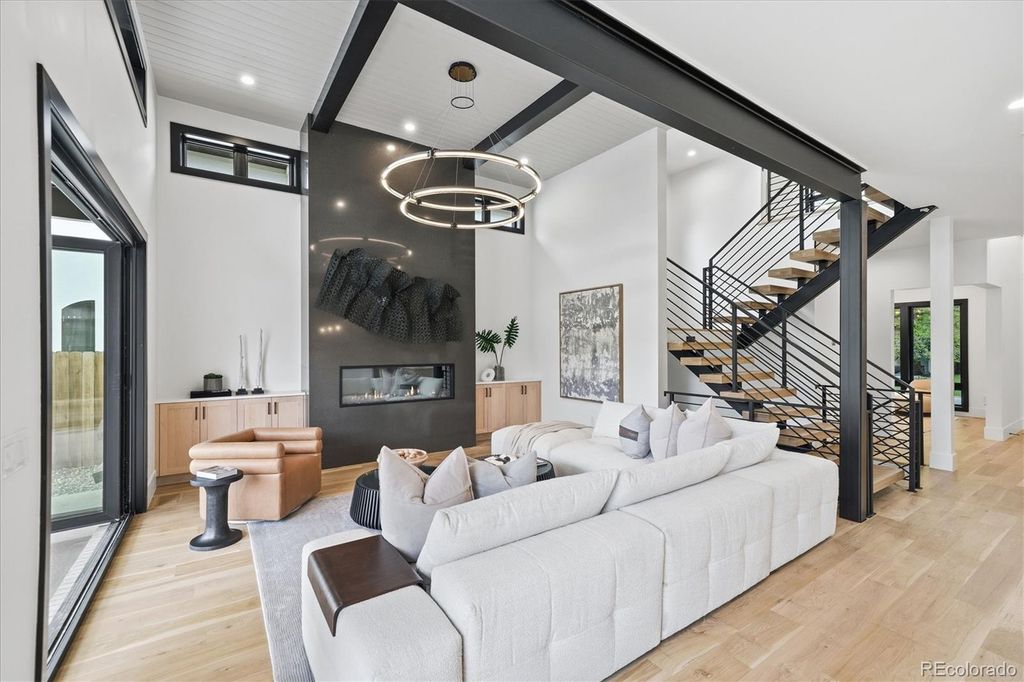 2442 S Saint Paul Street, Denver, CO 80210