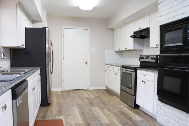 3842 Double Tree Trail, Irving, TX 75061